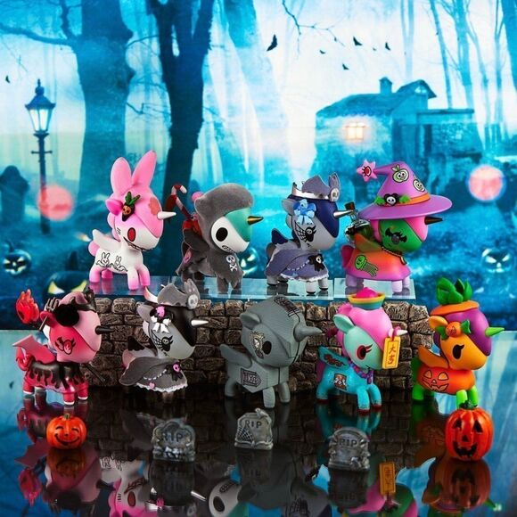 tokidoki Reaper Unicorno from Unicorno After Dark Series 5 - Picture 3 of 3